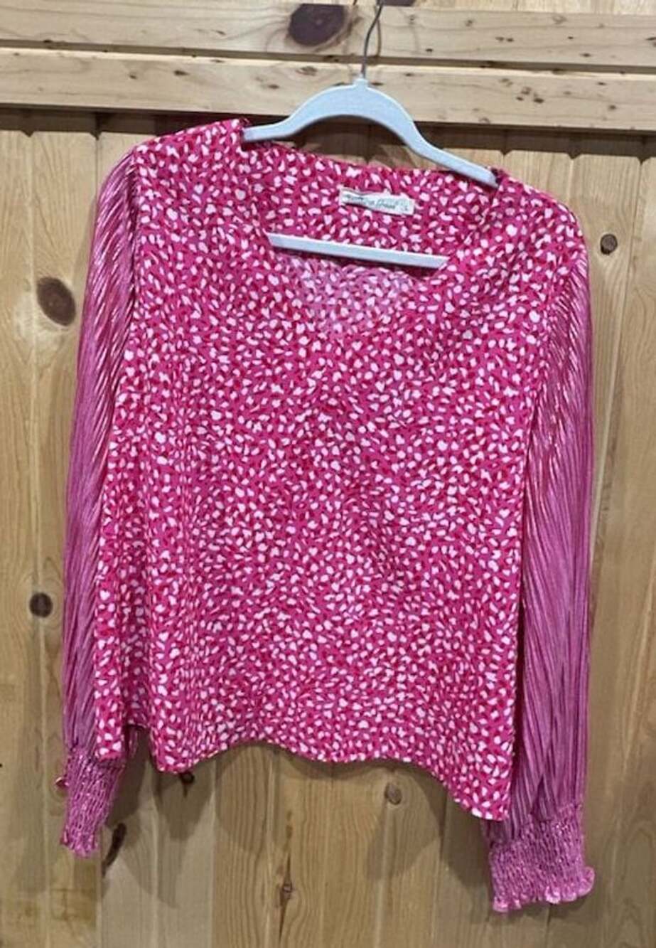Southern Grace Blouse Size L Pink Animal Print Pleated Metallic Sleeves